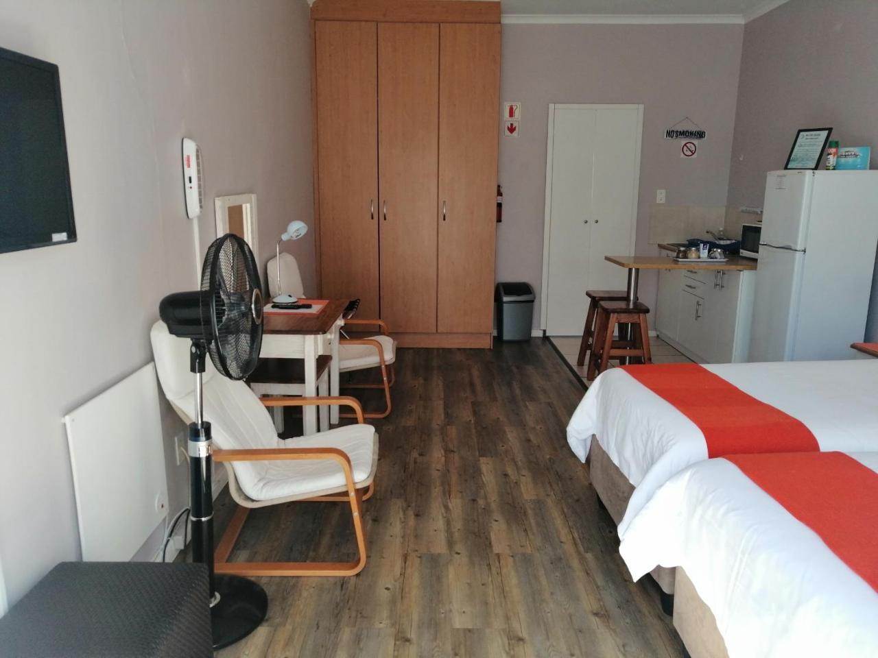 10 Windell Self Catering Accommodation Durbanville Dış mekan fotoğraf