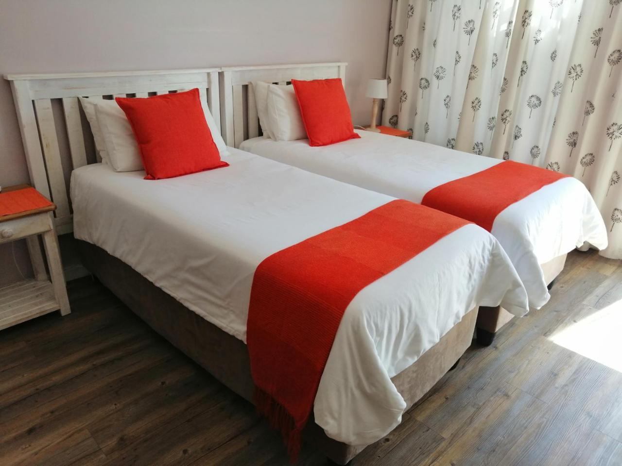 10 Windell Self Catering Accommodation Durbanville Dış mekan fotoğraf